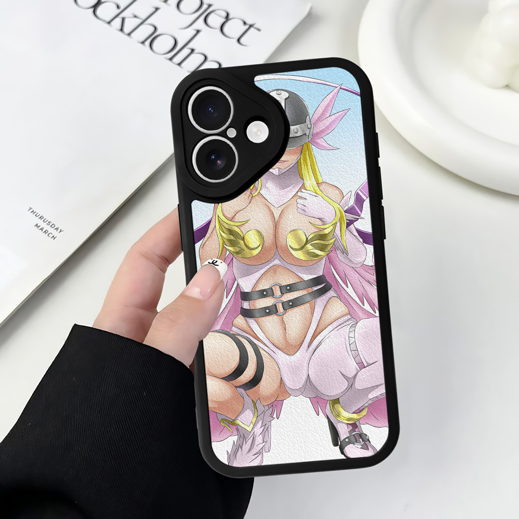 （画像用） Digimon デジタルモンスター/デジモン 【iPhone 16シリーズ対応】シリコンスマホケース（レザー調） 材質：シリコン